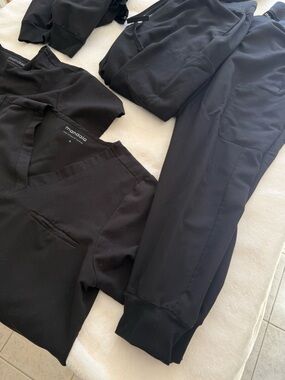 Mandala Women's Black 6 Piece Scrub Set: 2 Jackets, 2 Pants, 2 Tops